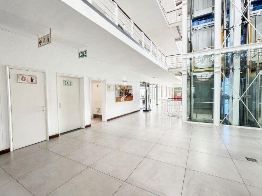 To Let Commercial Property for Rent in Mouille Point Western Cape